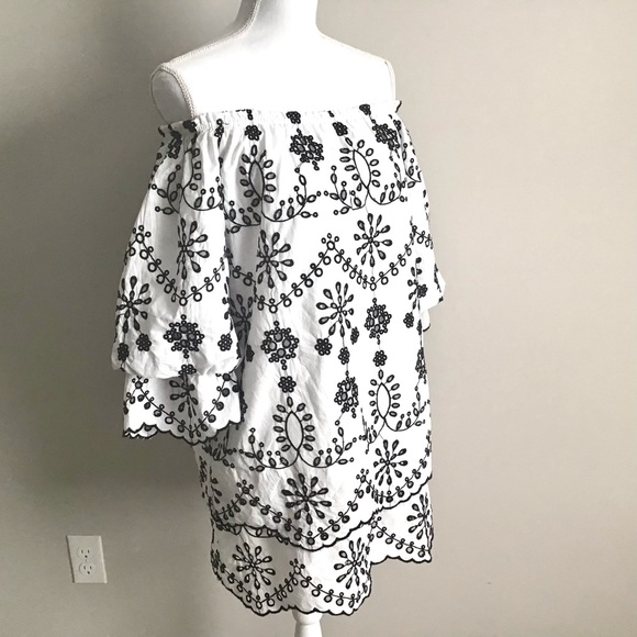 Embroidered Dress ASO Alexis Rose in Schitt’s Creek Off The Shoulder - Picture 6 of 16